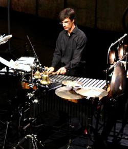 ’Time Flies’ framfört av Percusionistas de Buenos Aires